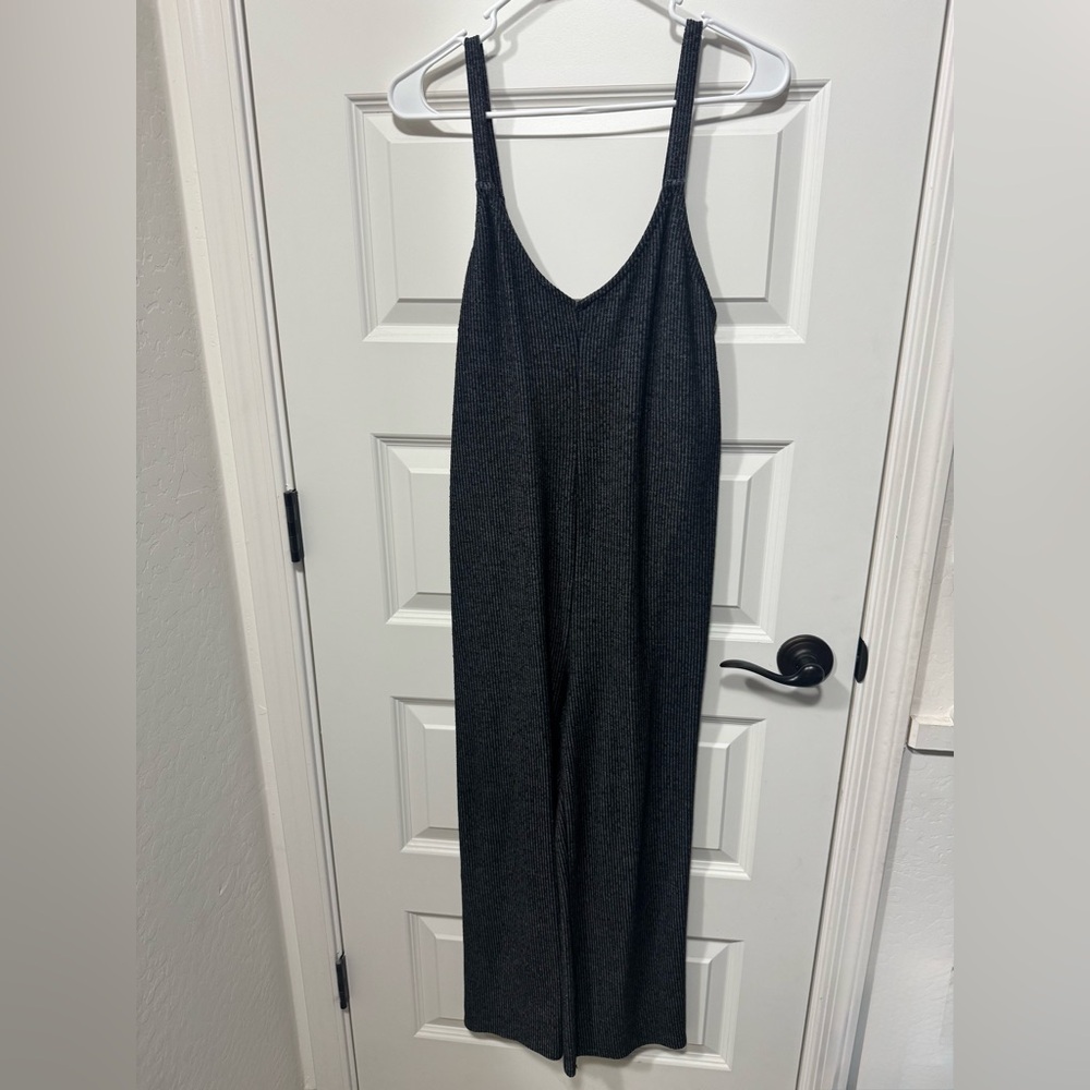 Hem & Thread Women’s Charcoal Knit Jumpsuit Size S